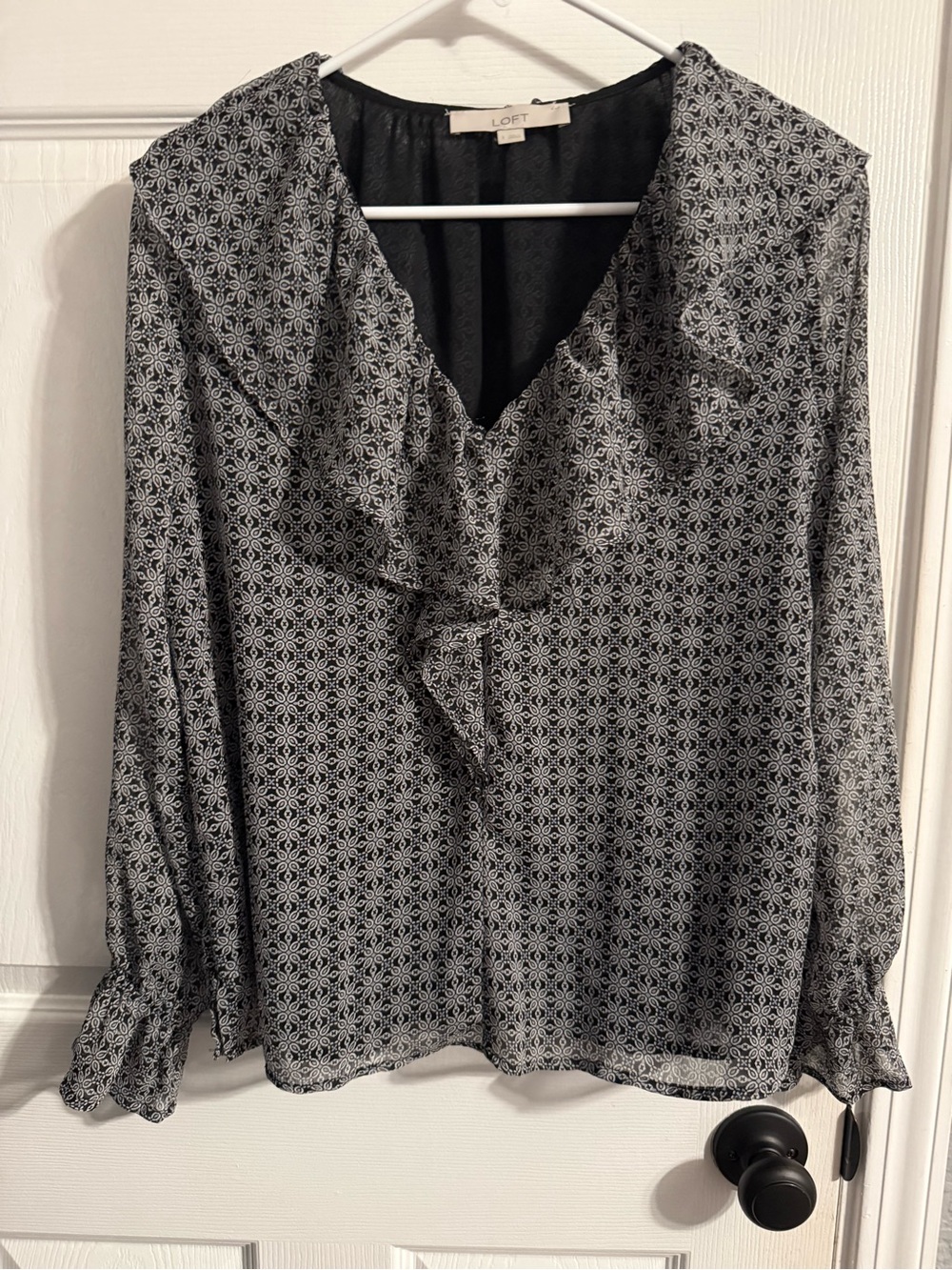 LOFT Black & White Printed Ruffle V-Neck Blouse